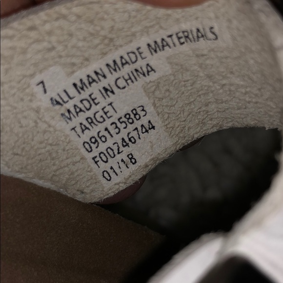 Sandals - Picture 3 of 3